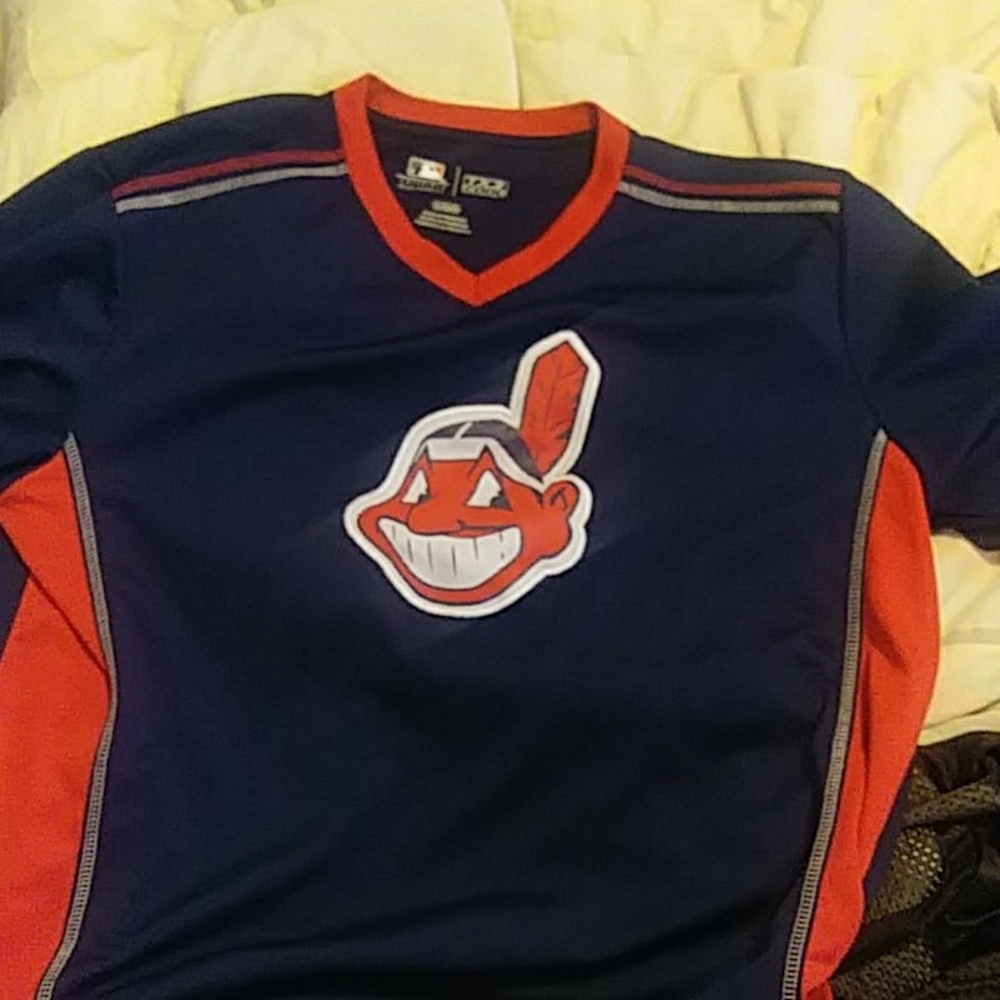 Cleveland indians shirt
